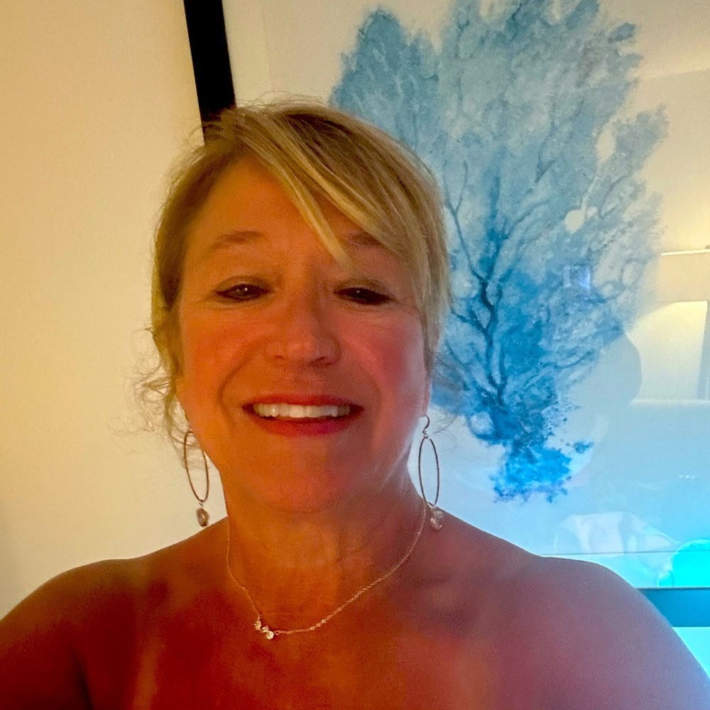 Meet your Posher, Crissy